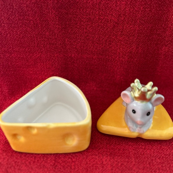 Cat lovers. Great jar for cats treats - Picture 2 of 7